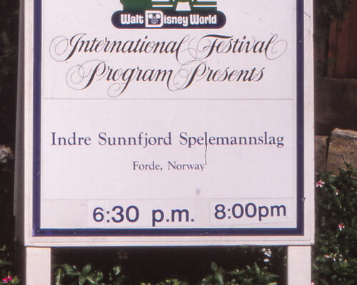 Plakat om ISS på Epcot-senteret