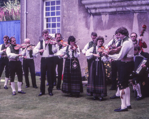 Largs 1986, på eit slottsbesøk