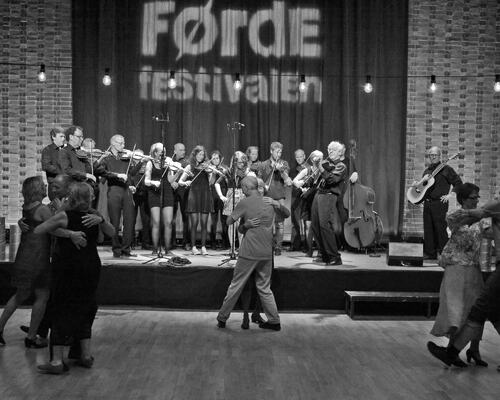 2014 Dansen går i Førdehuset Arvid Anthun_MG_1590