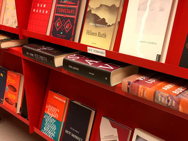 Bøker på biblioteket Bøker på biblioteket