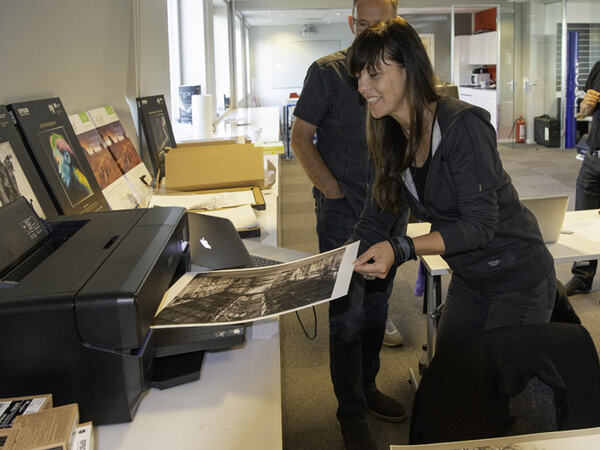 Du får med deg en storformatprint av ditt eget bilde! Verdien av printen betaler langt på vei kursavgiften! Du får også med «Morten Løbergs store fotopapirtest» (verdi 450 kroner). (Foto: Morten Løberg)