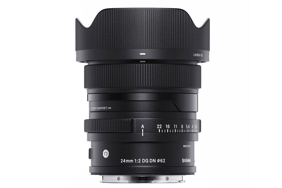 sigma-24mm-f2-dg-dn-contemporary-vertical-with-hood