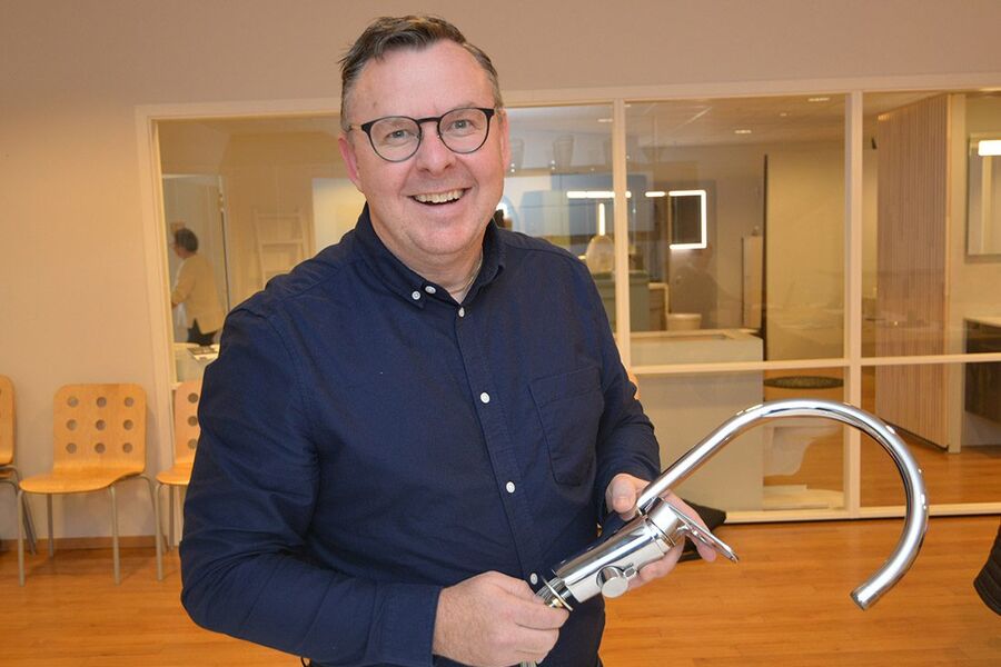 Mattias Virsgård, Senior PM Sustainability & Solutions hos Villeroy & Boch Gustavsberg, gleder seg over den gode mottakelsen den nye Nautic kranserie fra Gustavsberg har fått i markedet.  Dette er våre bærekraftsmål i praksis, sier han. 