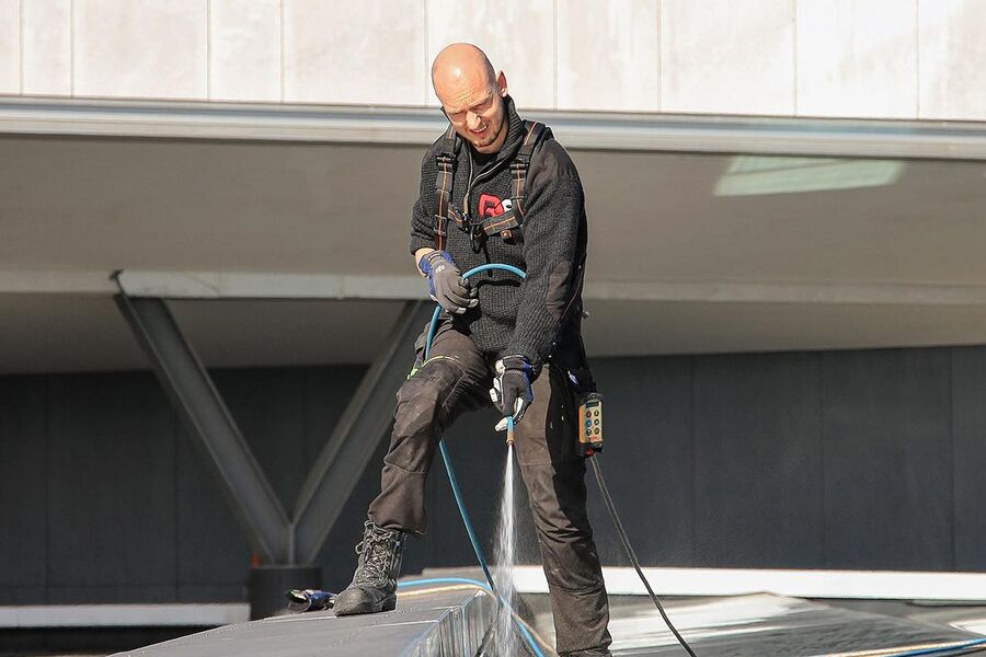 Anders Berge tar over som ny daglig leder i Rørlegger Sentralen AS, etter Gunnar Ludvigsen. 
