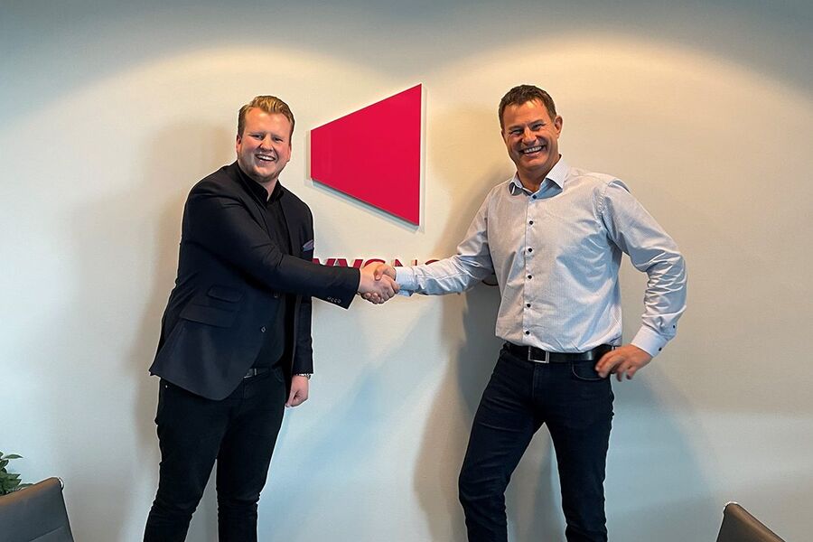 Fra venstre, Ørjan Kyllevik, leder for Kompaskolen, og  Sjur Kjos Sørensen, leder for VVS Norge Akademiet.