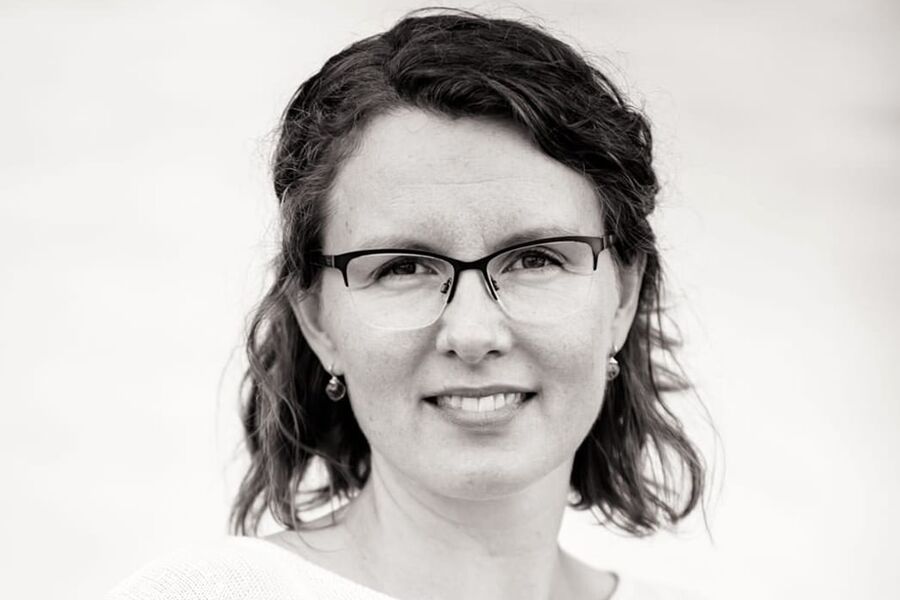 Karen Byskov Lindberg fra Sintef var en av foredragsholderne under Norsk Varmepumpeforening frokostseminar 27. mai.  Der tok hun for seg FlexBuild-prosjektet, og hvordan eksisterende ressurser kan utnyttes mer fleksibelt i byggene.