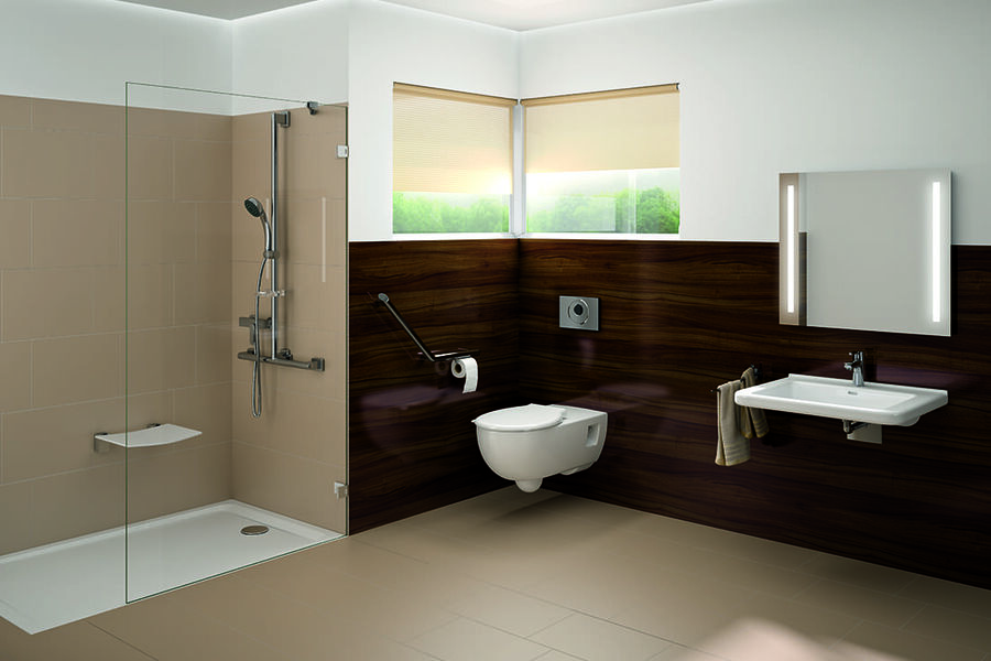 Det er viktig å planlegge for fremtiden når det gjelder baderomsdesign. Det multigenerasjonelle badet Renova Comfort viser hvordan små detaljer kan bidra til å sikre høy livskvalitet på badet i mange år. Som et eksempel er Renova Comfort toaletter er ca. 45 mm bredere enn vanlige toaletter. I kombinasjon med sitteområdet som utvides til utsiden, gir dette maksimal komfort.