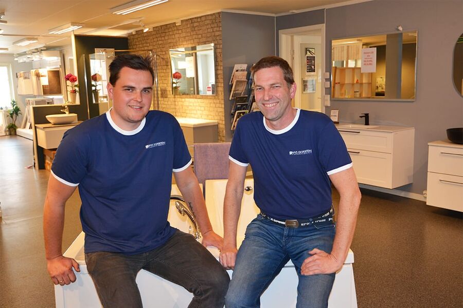 Den tradisjonsrike rørleggerbedriften Arne Nilsen i Fredrikstad har trådt ut av Comfort-kjeden og VVS Norge og inn i VVS Eksperten, med virkning fra 1. mai.  Dette har vi gledet oss lenge til, og prosessen med å endre profilering er nå i full i gang, sier daglig leder Truls Nilsen og sønnen Anders Nilsen til VVSforum.