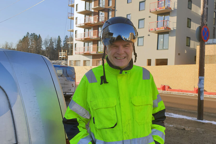 Daglig leder Knut Jensen i Eriksen & Jensen AS på byggeplass på Frysja i Oslo, der bedriften bygger 900 leiligheter sammen med Veidekke