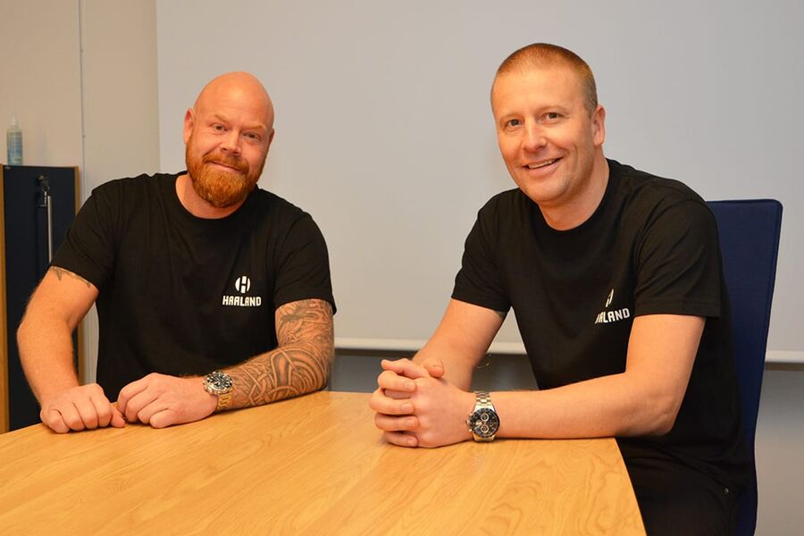 Ranværing Stian Kverneng og Jessheimmannen Tom Hauger, har sammen med Haaland etablert selskapet Haaland Romerike AS .  Nå gleder vi oss bare til å komme i gang, dette er så inspirerende og morsomt, at vi kan ikke kom fort nok i gang. Vi skal bli en tverrfaglig aktør som satser både på proff- og forbrukermarkedet, sier fra venstre prosjekt- og faglig leder, Tom Hauger, og daglig leder Stian Kverneng i nye Haaland Romerike AS.
