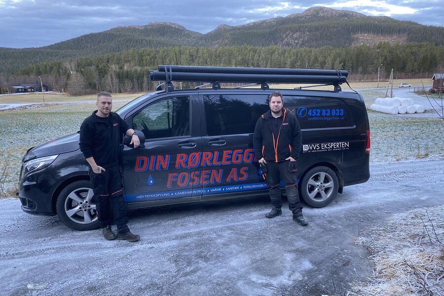 Håvard Blakstad til venstre og Thor Sverre Johansen, Din Rørlegger Fosen AS.