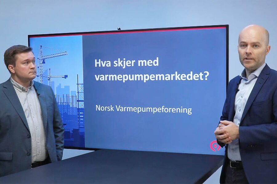 David Lund (til venstre) fra Prognosesenteret presenterte framtidsutsikter for varmepumpebransjen sammen med Rolf Iver Mytting Hagemoen. 