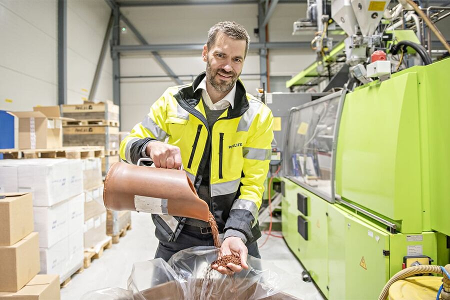 En storstilt rebranding av Pipelife Norge staker ut en historisk satsing på innovasjon og bærekraft. Selskapet lanserer allerede neste år fossilfrie rør basert på avfall fra skogindustrien. Målet er å være klimanøytral i 2050.