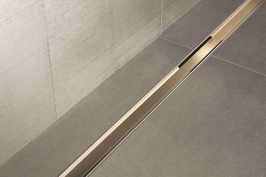 CleanLine80 kan enkelt tilpasses dusjens totale lengde. I stedet for å måtte forholde seg til faste mål
på 80, 90 eller 100 cm, kan rennen kuttes til ønsket lengde på monteringstidspunktet.