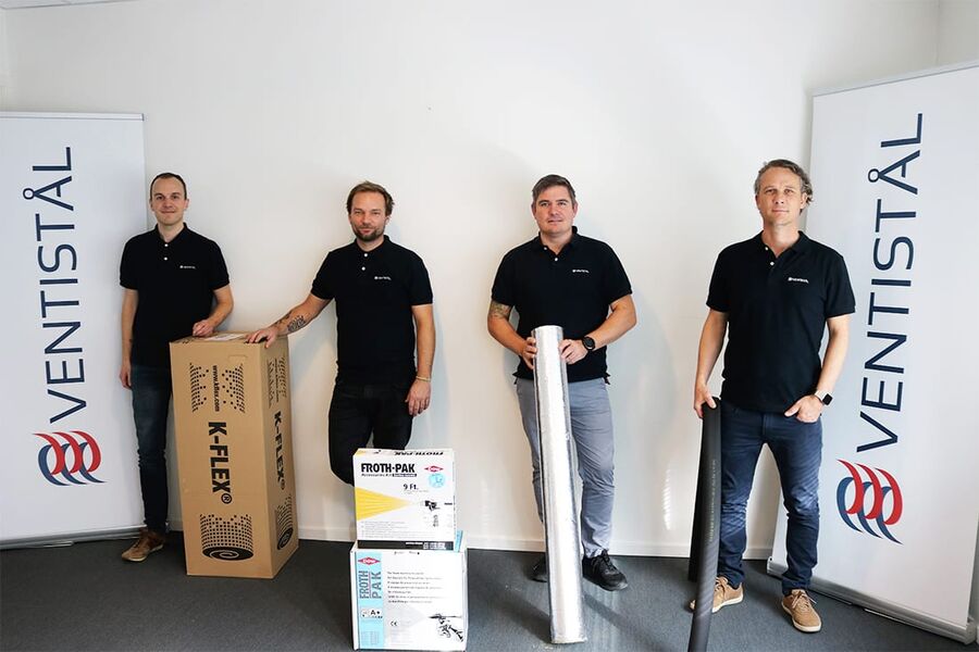 God kompetanse i Teknisk Isolasjonsgjengen hos Ventistål. På bildet ser vi fra venstre: Per Arne Tjernsbekk, Marius Hansen, Morten Hope, og Thomas Aaslund.  