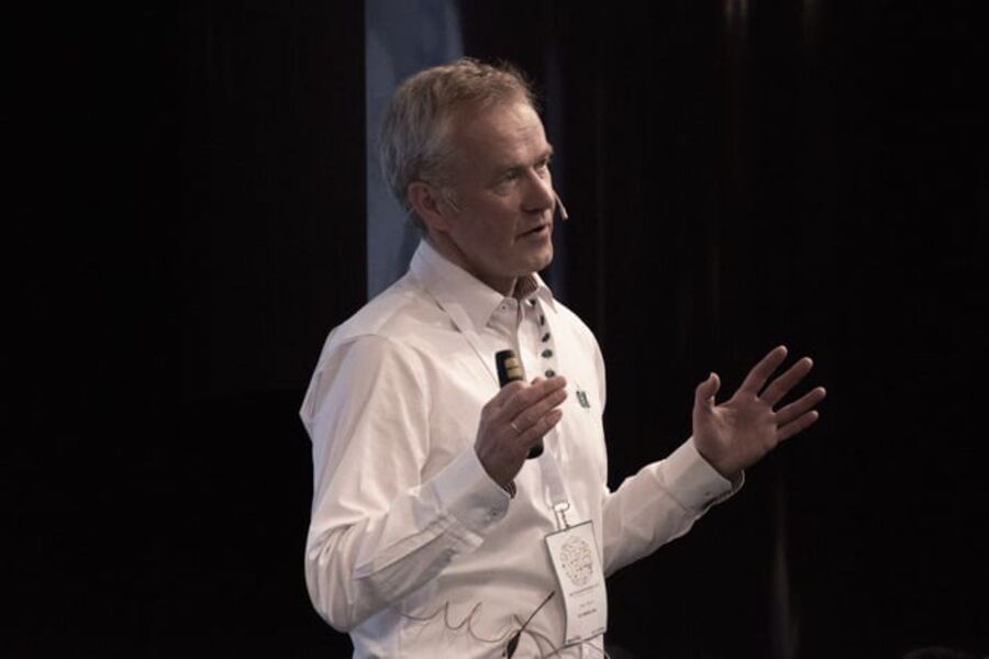 Bilde: Mads Mysen, Fagdirektør i GK og Professor II ved OsloMET. Med 21 års erfaring som Forsker, Seniorforsker, Forskningssjef og Sjefforsker i SINTEF Byggforsk. Og 8 års erfaring som VVS-rådgiver i Techno Consult.