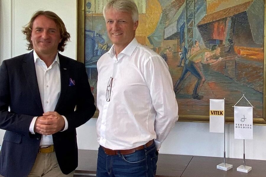 Øystein Kjellsen, daglig leder i rørleggerkjeden VB, og Torgeir Nærø, daglig leder i Vitek AS. 