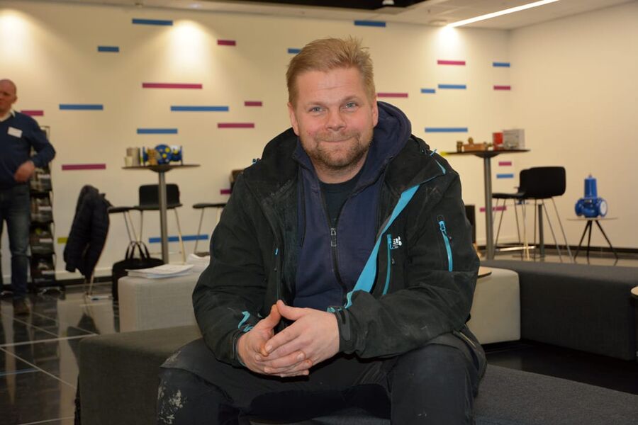 Sindre Barbo, innehaver og daglig leder av Elvebyen Rørservice, restaurerer og monterer i gjennomsnitt halvannet bad i måneden, så langt uten at det har skjedd vannlekkasjer.  Mitt mål er at jeg bare skal tilbake til kunden om jeg blir invitert på kaffe, sier han til VVSforum. 