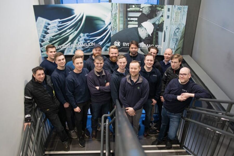 På bilde ser du: Trond Anders Bjerkli, Markus Oliver Eliassen, Martin Strand Ellingsen, Aleksander Fagermo, Jonas Herstad, Kjartan Johannessen, Marius Aleksander Johnsen, Magne Karlsen, Finn Bjørnar Lillejord, Morten Lian Sandvik, Daniel Stavnes, Fredrik Wake Stensen, Jørgen Wake Stensen, Erlend Stuen, Sindre Ellingsen Westermann og Kay Lennart Øines. Foto: Jonas Herstad