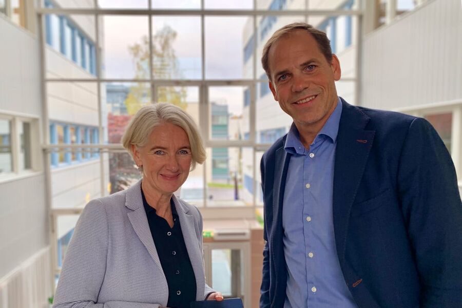 Marianne W. Røiseland, adm.dir. i Rørentreprenørene Norge, og Lars Chr. Fredenlund, adm. dir. i Cobuilder.