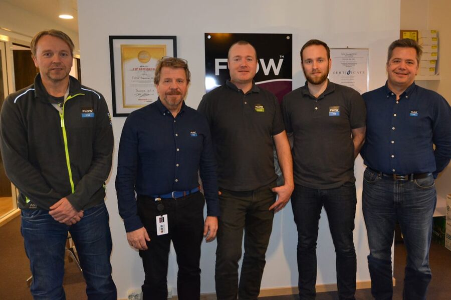 FLOW Trøndelag VVS er et resultat av fusjonen mellom VVS Fridén AS og Midt-Norge VVS AS i 2016.  Det var en vellykket fusjon, og nå begynner vi virkelig å høste av de grepene vi tok, samt etableringen av det teknisk tverrfaglige partnerskapet FLOW Group. Nå tilfredsstiller vi kravene til de  profesjonelle kundene som ønsker ett kontaktpunkt for tekniske fag, sier fra venstre Jonny Bech, Greif Sæther, Ronny Johnsen, Fredrik Skogrand og Håvard Hildrum i FLOW Trøndelags VVS sin ledergruppe.