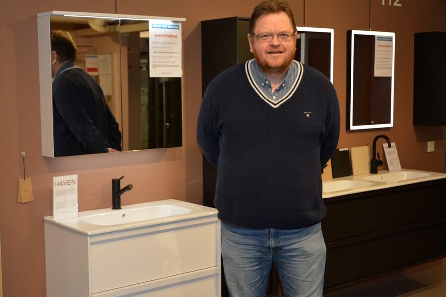 Daglig leder Lars Henrik Andresen hos Oslo VVS Senter kan vise til sterk omsetningsøking i fjor, hvor de passerte 52 millioner kroner i omsetning.  Det kan vi først og fremst takke våre dyktige og engasjerte ansatte for, sier han til VVSforum. 