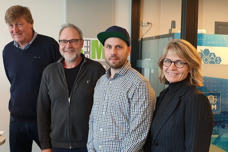 Per Skau, Fellesforbundet, Jørgen Leegaard, BNL besøkte fagskolen i forbindelse med åpning av ny etterutdanning - den digitale fagarbeider for byggenæringen. Foto: BNL