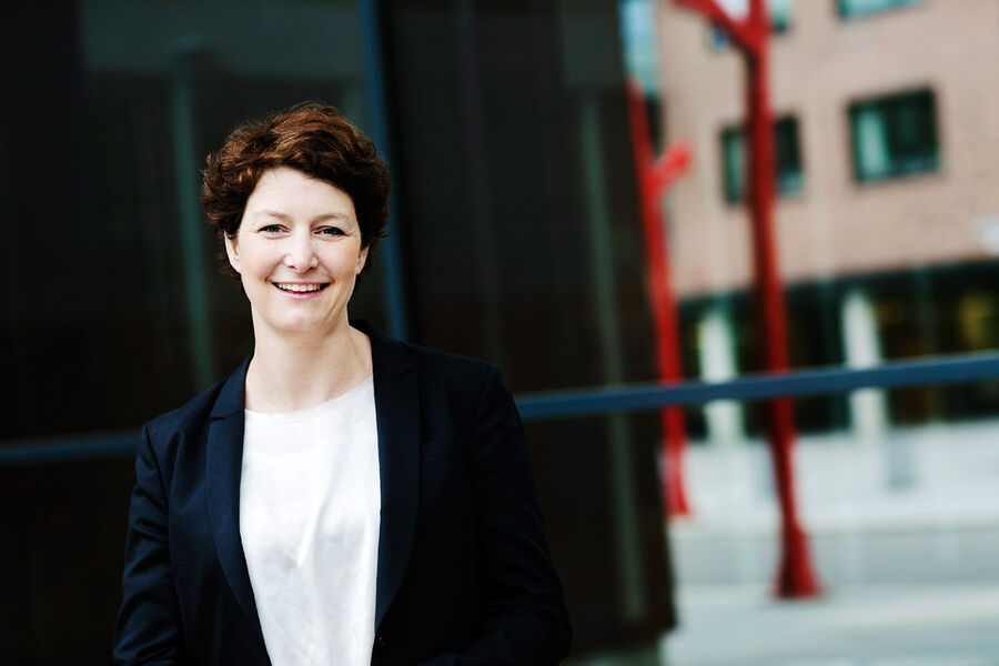 OBOS og miljødirektør Birgitte Molstad har satt av 30 millioner til borettslag og sameier som vil bli mer miljøvennlige.