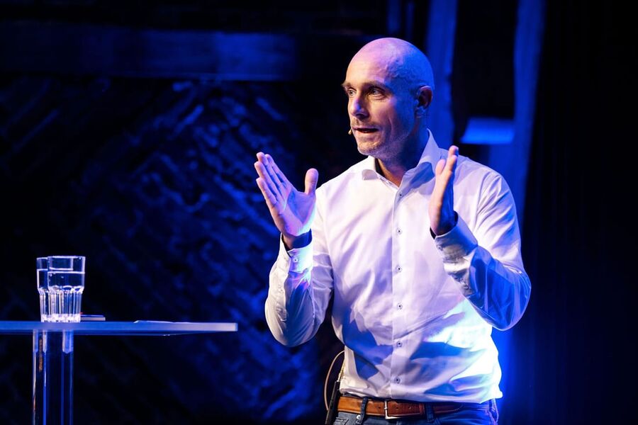 Administrerende direktør Christopher Klepsland i Advansia har oppnådd en vekst på 30% hittil i år og selskapet forventer å nå en omsetning på 800 MNOK i 2019.