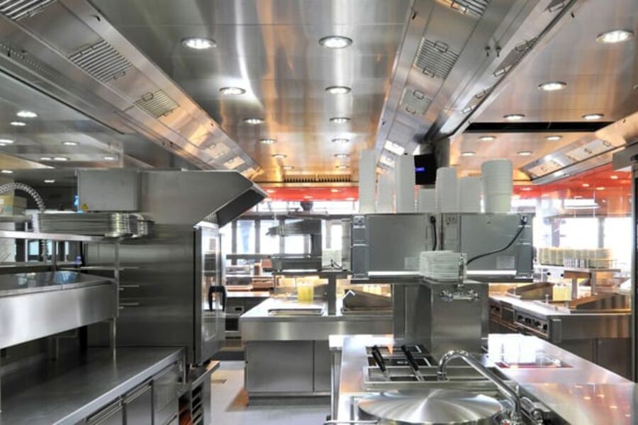 Ventilasjonsløsning for storkjøkken.