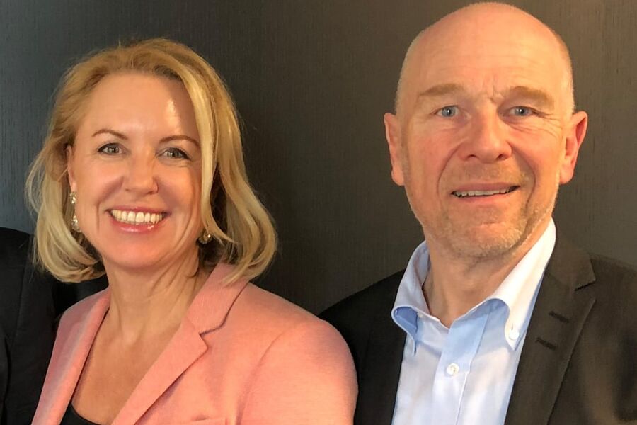 Liv Kari Skudal Hansteen, adm. direktør i RIF. og Egil Skavang, adm. direktør i Arkitektbedriftene lanserer i disse dager en samspillsveileder sammen. Foto: RIF