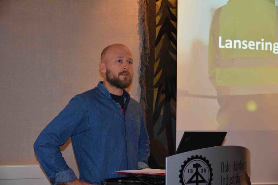 Joachim Espe er leder for Fellesforbundet avd. 605, Rørleggernes Fagforening, og er undrende over de påstandene som kommer fram i VVSforums artikkel.  Vi har et godt samarbeid med de fleste bedrifter, men det er helt sikkert noen som ikke ønsker at vi skal se dem i kortene, sier han. 