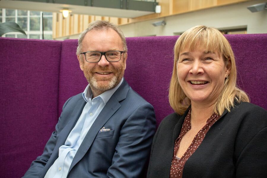   Både HR-direktør Anne Sødem og adm. direktør Knut Gaaserud hos Gullpartner Caverion skal på inspirasjonsdagen til Ingeborg.