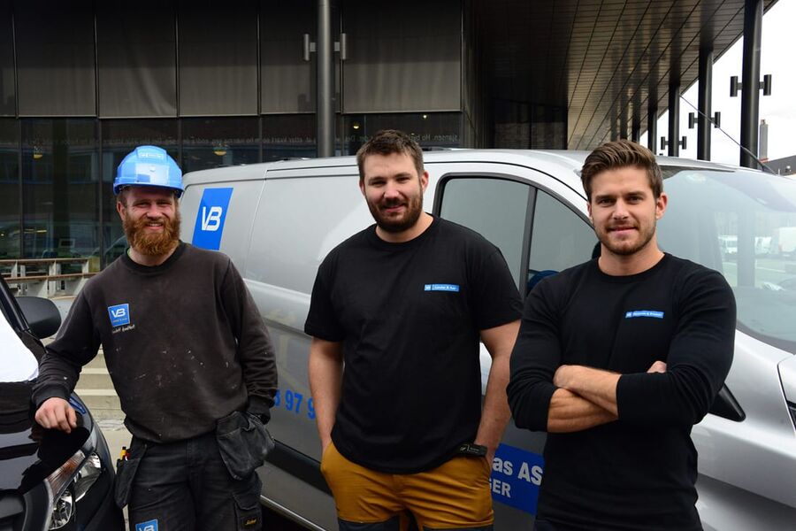 Rørleggerne, Anders Leirud, Veto Rør AS,  Petter Breivold Jansen, Lunder & Aas AS, og Dennis Tjernshaugen fra Martinsen & Brodahl AS, har begynt på  KEM-linjen ved Fagskolen Oslo Akershus i høst, og ønsker å utvikle seg som rørleggere. Med mer kompetanse, kan de utføre større og mer komplekse oppdrag, samt tilfredsstille kravene fra byggherrer og entreprenører. 