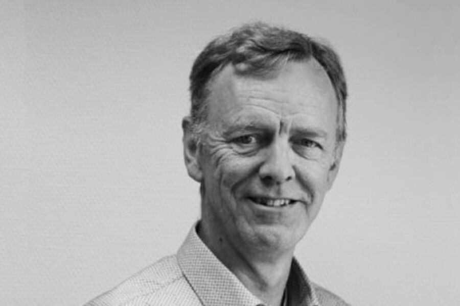 Egil Brastad Hansen, 57 år, Ingeniør fra Luftforsvaret, erfaringer fra teknisk vedlikehold av jagerfly i forsvaret, 5 år i Det Norske Veritas, og nå etter 13 år som teknisk direktør i Kverneland Group tiltrer stillingen som daglig leder i Covent AS
