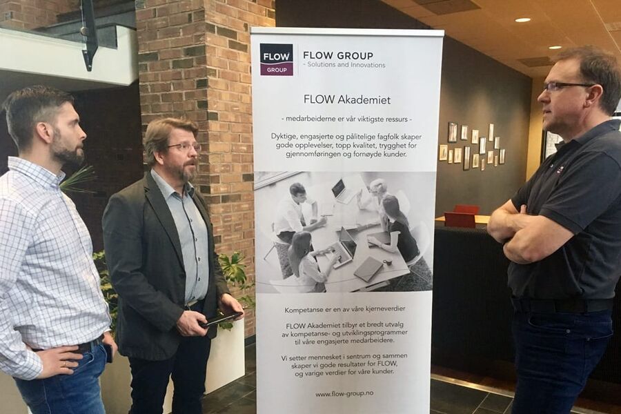 På bildet ser vi fra venstre, Joakim Arnesen, FLOW Meisingset VVS, Greif Sæther , FLOW Trøndelag VVS og Mads Meisingset,FLOW
Norge i god samtale mellom øktene.