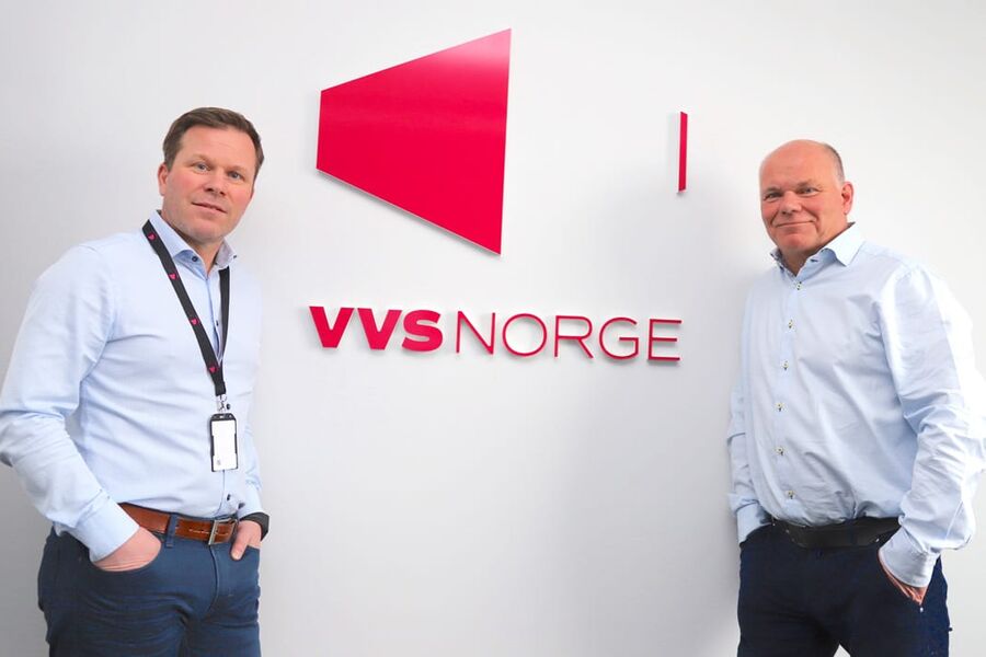 VVS Norges driftsdirektør Vidar Skoglund (t.v) og administrerende direktør Thorbjørn Theie har skjerpet kravene og spisset produktutvalget i Comfort og Bademiljø.  Leverandørene har hatt for fritt spillerom, sier de til VVSforum. 