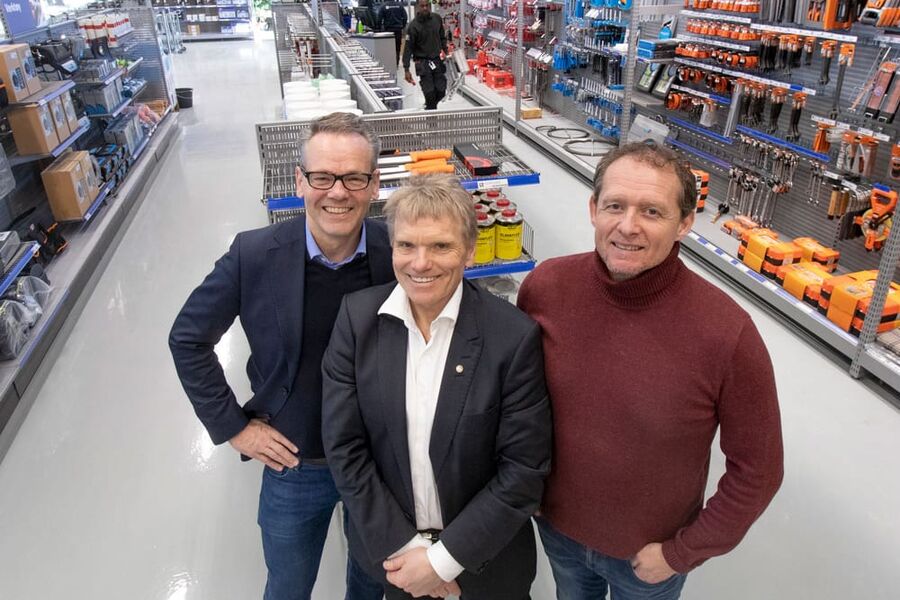 Glenn Olsen og Pål Tønnesen har arbeidet med planene for Fredrikstads nye servicesenter i fire år. BDs André Larsen (til venstre), er strålende fornøyd med resultatet.