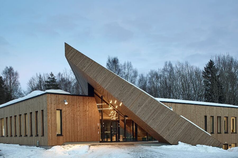 Powerhouse Drøbak Montessori ungdomsskole: Skolen har ca. 900 m2 oppvarmet areal på ett plan i tillegg til en etasje under deler av bygget der terrenget har et naturlig fall. Energibehovet er kun en fjerdedel av det som er vanlig for en skole av tilsvarende størrelse. Foto Robin Hayes