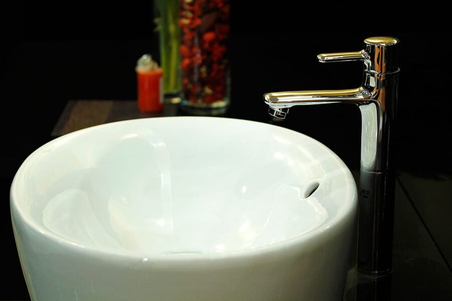 Mange kraner og blandebatterier måtte trekkes fra markedet etter et tilsyn gjort av Direktoratet for byggkvalitet. Dette er et illustrasjonsfoto. Foto: Colourbox