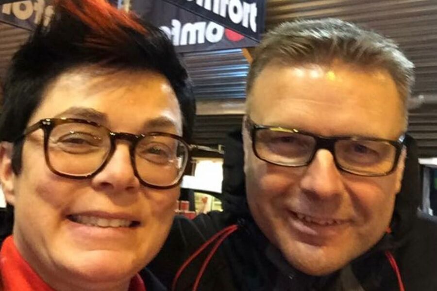 Innehaver Knut-Roger Stenvall av Comfort-butikken i Mosjøen, og daglig leder i virksomheten Hanne Arstad, har tro på kjedens  satsing på å framheve håndverkernes brede kompetanse.  Det vil forhåpentligvis også bidra til å bedre rekrutteringen til faget, sier han til VVSforum.  Foto: privat. 