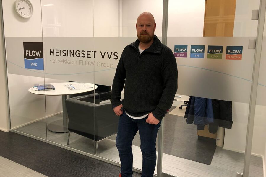 - Når byggherren ser på hver cm i en teknisk sjakt som et tap i stedet for å se verdien i å levere et bygg med et godt teknisk anlegg som skal leve i mange år, har vi en utfordring. Og spesielt når byggherren samtidig selger bygget når det er ferdigstilt og overlater problemene som måtte oppstå til andre, sier Tom Hauger, leder for prosjektavdelingen hos Flow Meisingset. 