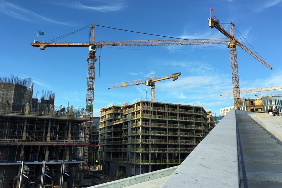 Fra 2022 blir det forbudt å fyre med mineralolje på norske byggeplasser. - På tide, mener Trygve Mellvang-Berg i Norsk Fjernvarme 