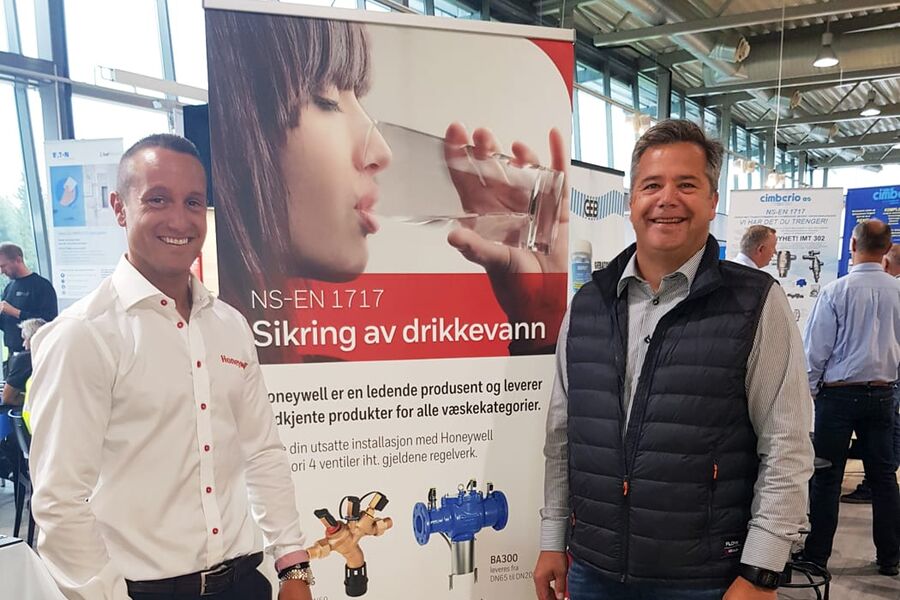 Tom Fjordvang (t.v)(Resideo  Honeywell Home) og Håvard Hildrum (Flow Trøndelag VVS)