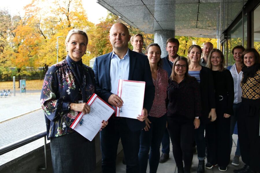 Administrerende direktør i Boligbygg, Marit J. Leganger sammen med Torfinn Lysfjord i ÅF Advansia og involverte i prosjektet.