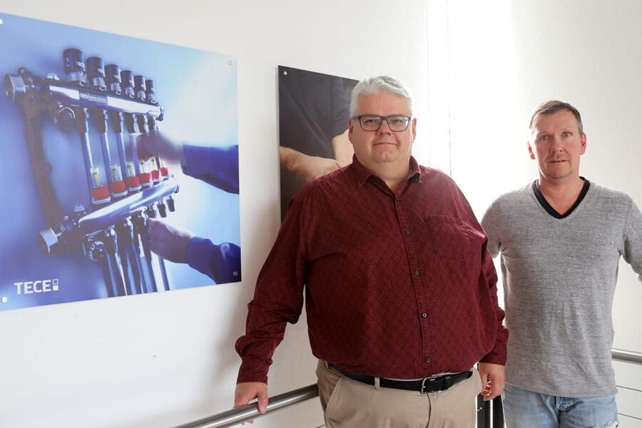 TECE Norges produktsjef Geir Høivik Skjelseth og salgssjef Ivar Brobakken undrer seg over de uklare svarene fra konkurrenten Geberit på påstandene om at de bevisst villeder og feilinformerer markedet. 