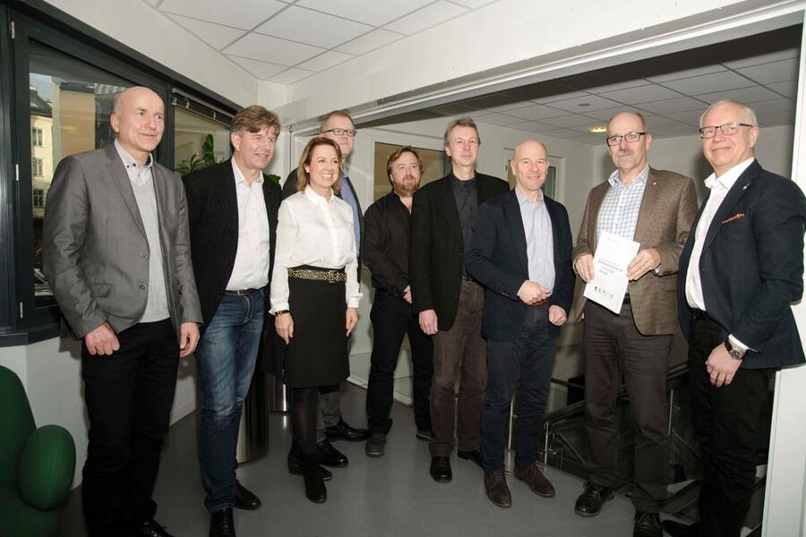 Rådgivende Ingeniørers Forening, Arkitektbedriftene i Norge, Norske Arkitekters landsforbund, samt Arkitektenes fagforening og Tekna går sammen om et felles opprop mot Kommunaldepartementets høringsforslag til ny forskrift om byggesak (SAK).