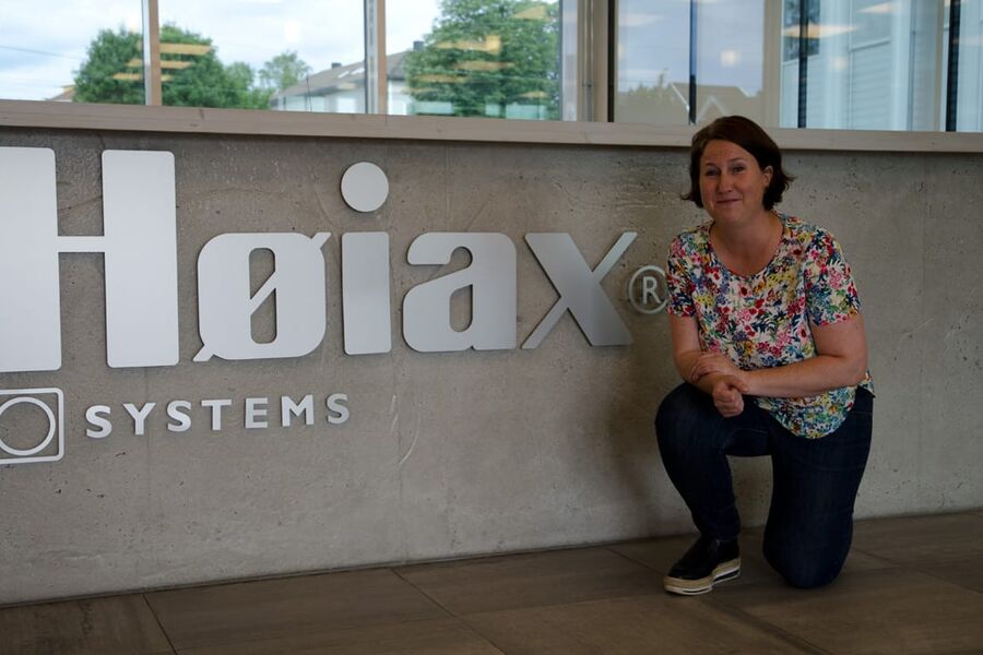 Cecilie Eriksen har kommet godt i gang som ny markedssjef i Høiax. 