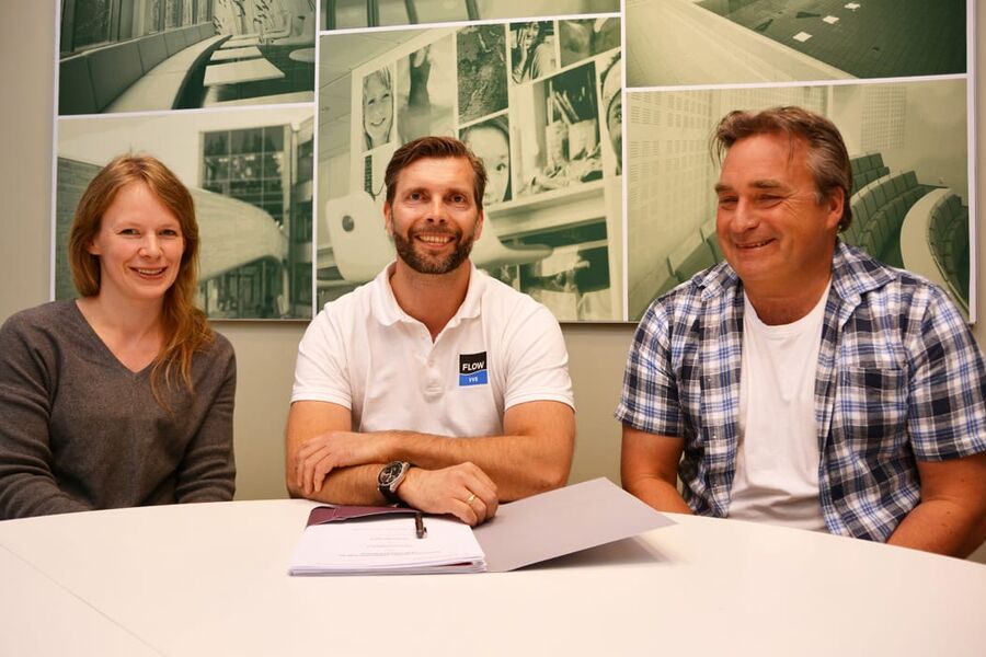 På bildet ser vi fra venstre  Kjersti Grande, Undervisningsbygg Oslo KF, Energi- og miljøingeniør,  Joakim Arnesen, Flow Meisingset
VVS, salgs- og markedsansvarlig, og  Geir Tunaal, Flow Meisingset VVS, avdelingsleder- drift og vedlikehold.