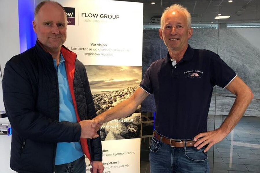 Øyvind Paulsen (tv) blir ny daglig leder i Flow Bredesen VVS, mens Ketil Mikalsen (th) går over i stilling som arbeidende styreformann.